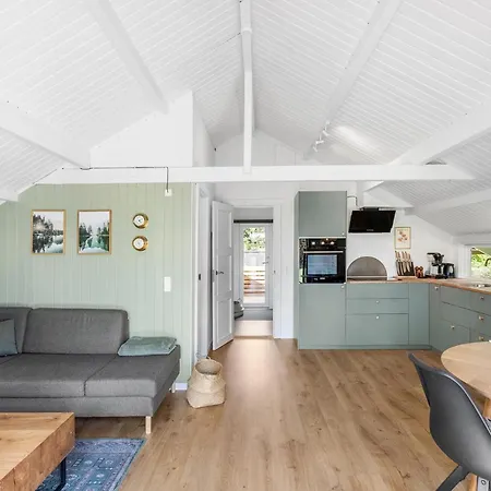 Hébergement de vacances 2 Bedroom Beautiful In